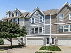 Building Photo - 3180 SW Arlan Ln