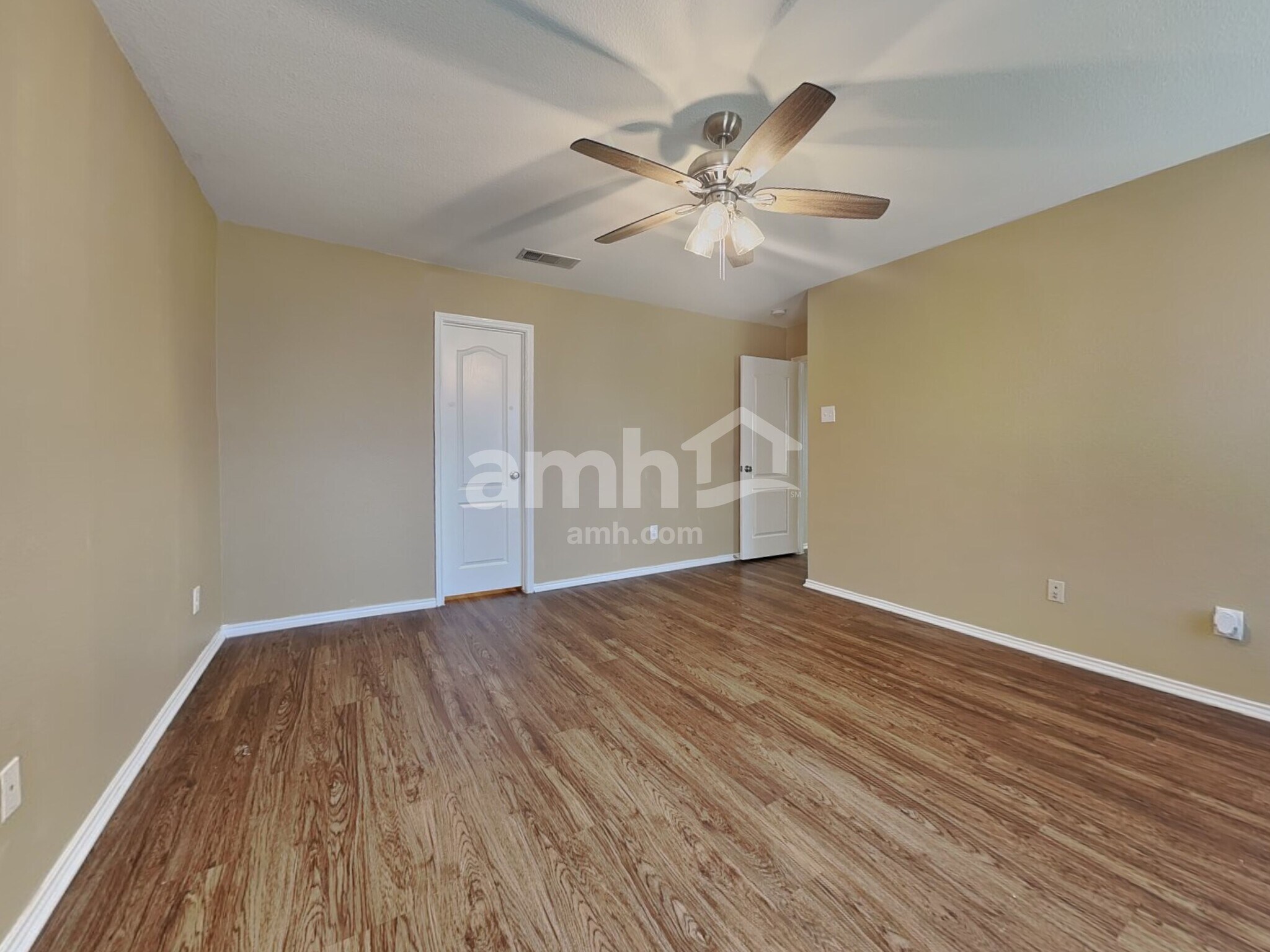 Building Photo - 1313 Gray Dawn Dr