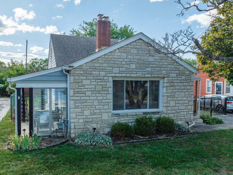 Building Photo - 195 S Sylvan Ave