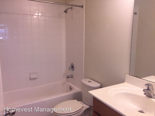 Building Photo - 8701 Via Trieste Dr