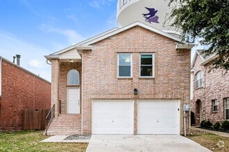 Building Photo - 1412 Drake Ln