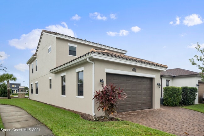 Building Photo - 7205 Primavera Ln