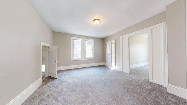 Building Photo - 3224 Walton Ave