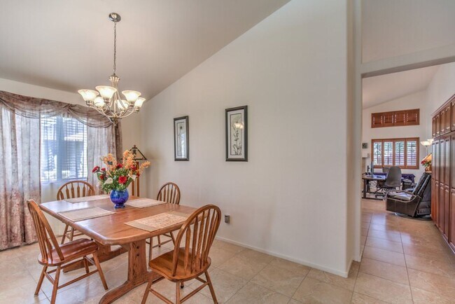 Building Photo - 2733 Bensonhurst Ln