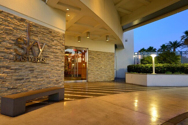 Building Photo - Sky Las Vegas-Strip/City/Red Rock Mtn Views from this Stunning 2Bd/2.5Ba Residence