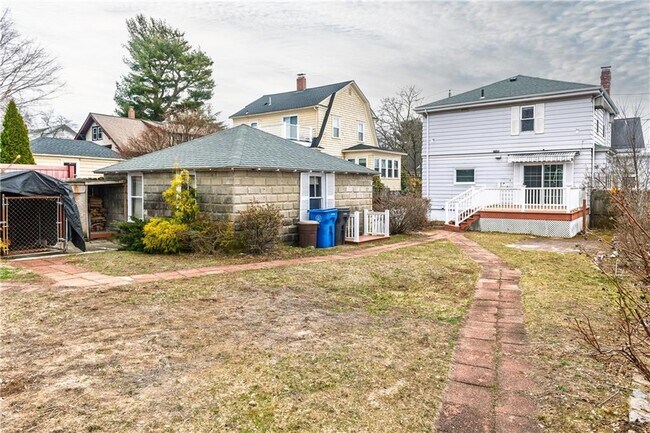 Building Photo - 41 Berwick Ln