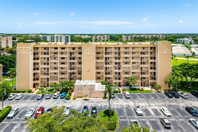 Building Photo - 7076 Huntington Ln