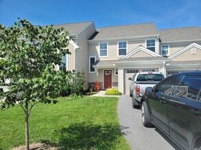 Building Photo - 21 Rollins Ln
