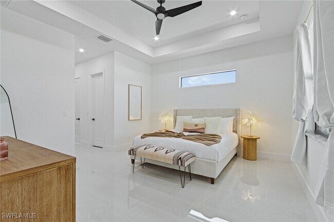 Building Photo - 1923 SW 27th Terrace