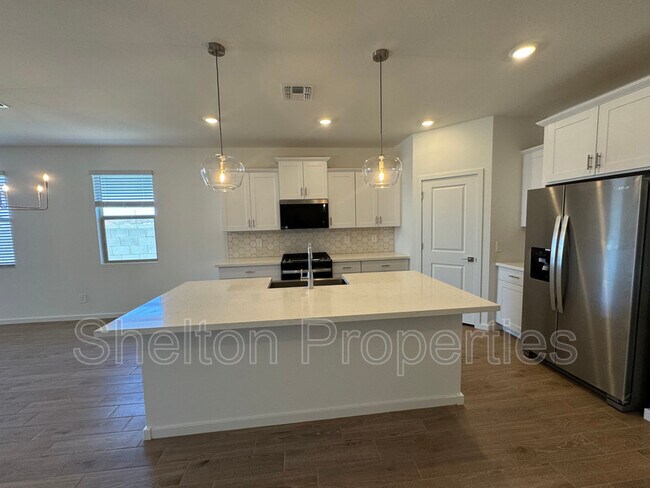 Building Photo - 15874 W Gray Fox Trl