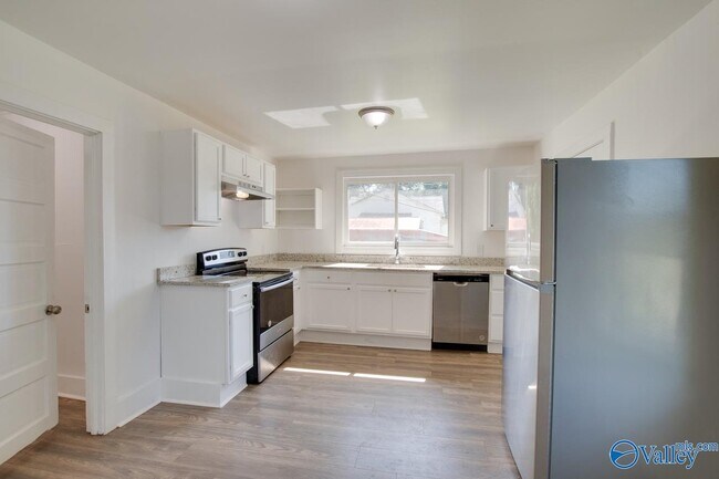 Building Photo - 3507 Dubose St SW