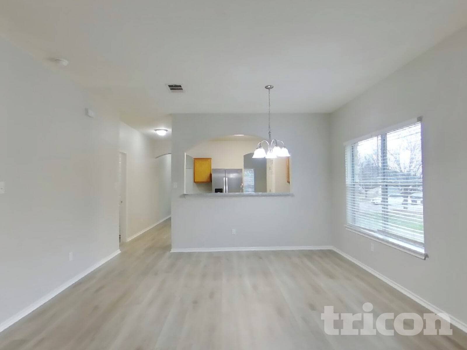 Building Photo - 705 Pampas Ricas Dr