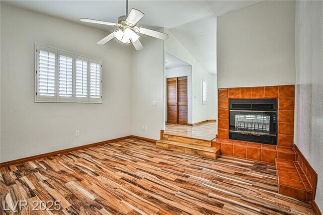 Building Photo - 6315 N Park St