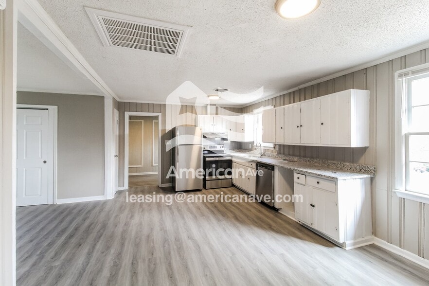 Building Photo - 3452 Doster Way