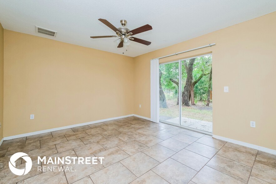 Building Photo - 1641 Larkin Rd