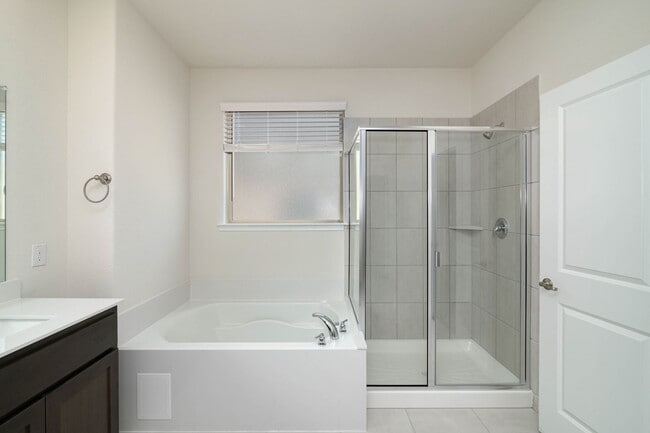 Building Photo - GORGEOUS 4 BEDROOM HOME LOCATED IN ANNA, TEXAS!