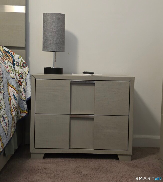 Building Photo - 7 Padanaram Rd