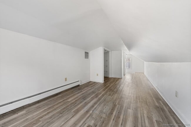 Building Photo - 120 Obtuse Hill Rd