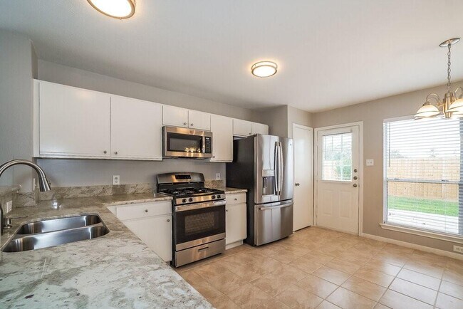Building Photo - 3722 Colleen Woods Cir