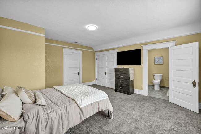 Building Photo - 35 W 8th St