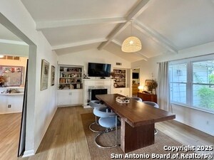 Building Photo - 903 Mount Perkins