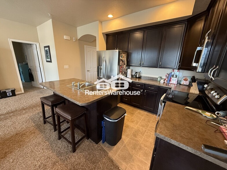 Building Photo - 3780 N Prairie Grass Dr