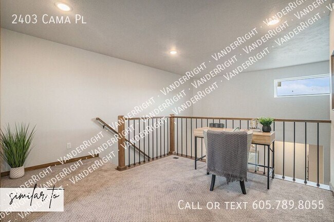 Building Photo - 2403 Cama Pl