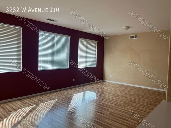 Building Photo - 3282 W Ave J 10