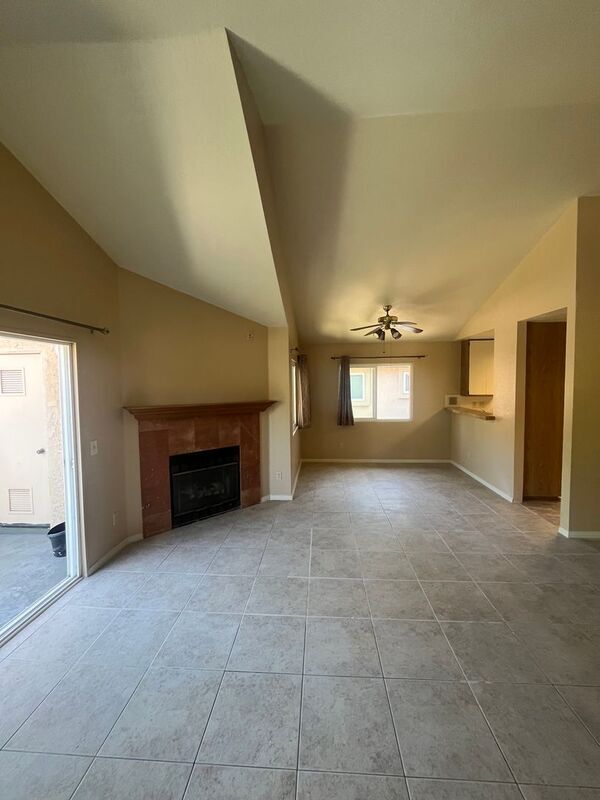 Building Photo - 11235 Avenida De Los Lobos