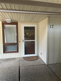 Building Photo - 17 Mellor Ln