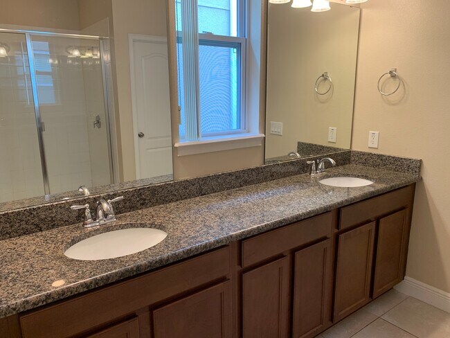 Building Photo - Lake Sawyer-7960 Jailene Dr Windermere FL ...