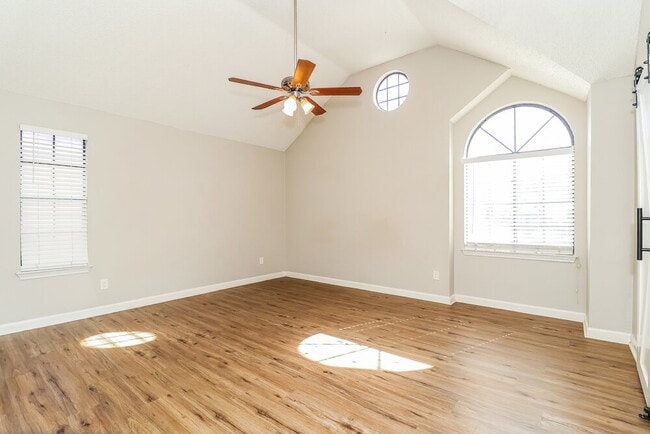 Building Photo - 1221 Settlers Way