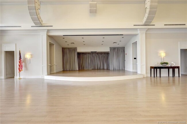 Building Photo - 9446 SW Pepoli Way