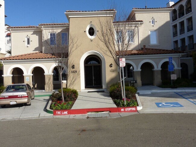 Building Photo - BEAUTIFUL TOP FLOOR CONDO AT THE TERRACES IN DUBLIN RANCH!!!