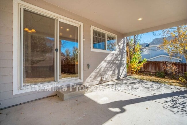 Building Photo - 14480 Tierra Dr