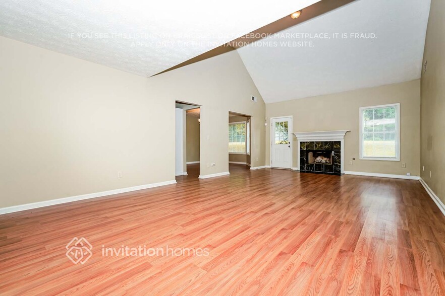 Building Photo - 4695 Beaver Rd SW