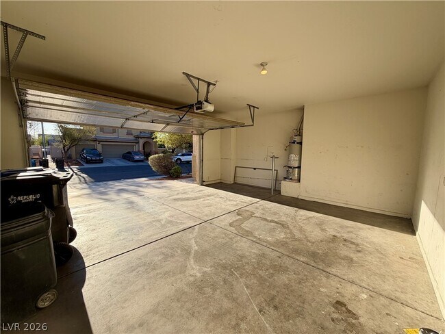 Building Photo - 5613 Clotidle Soupert Ct