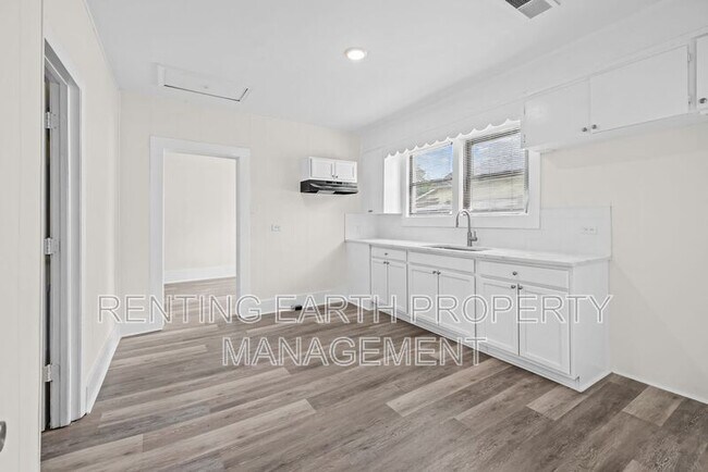 Building Photo - 2608 Avenue G