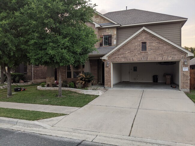 Front view - 13204 Hymeadow Cir