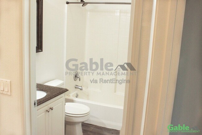 Building Photo - 24210 Amaryllis Ct