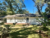 Building Photo - Beautiful Newly Renovated Home in North Ja...