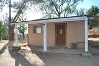 Building Photo - 831