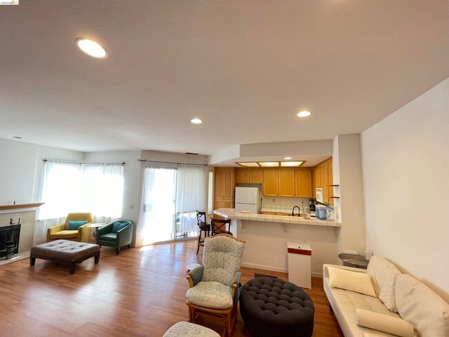 Building Photo - 2507 Baywood Way