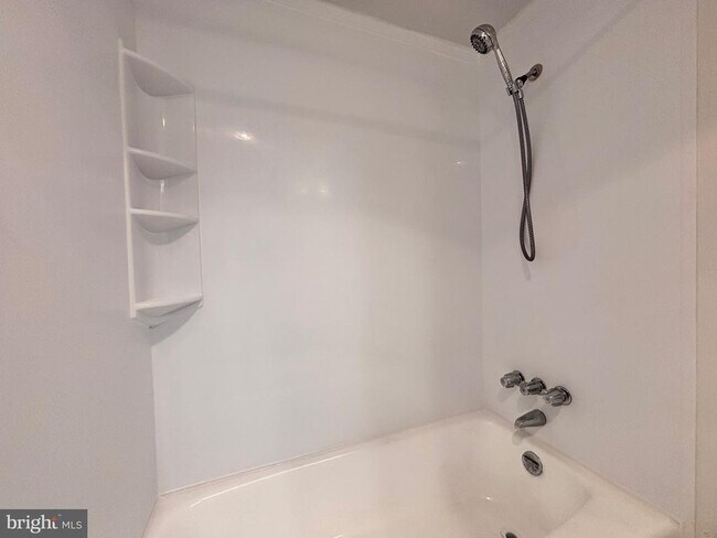 Building Photo - 5340 Holmes Run Pkwy