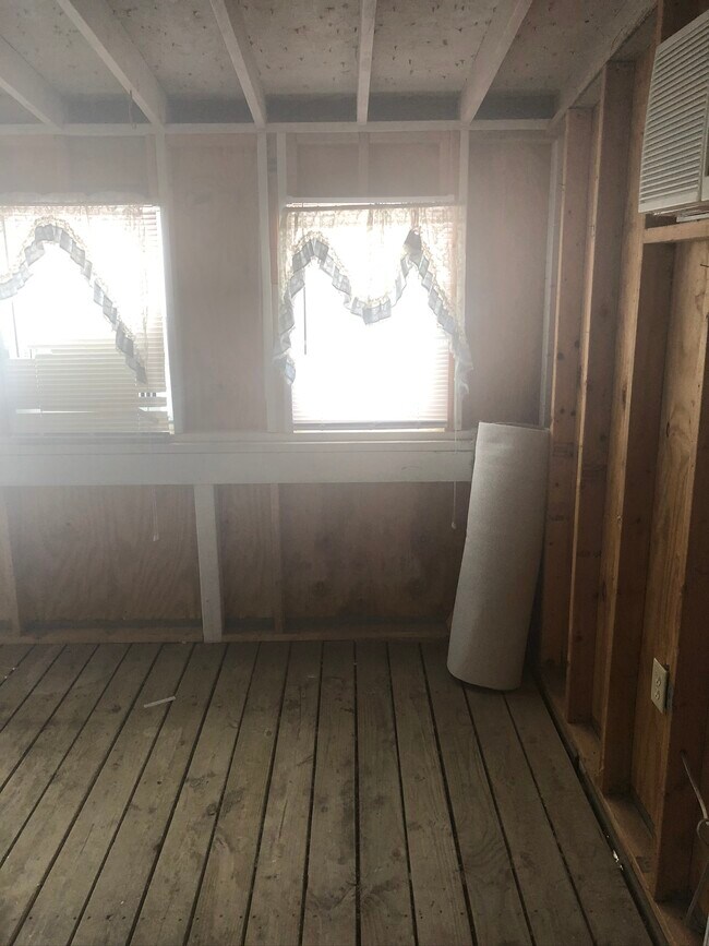 Building Photo - 7716 N 29th St