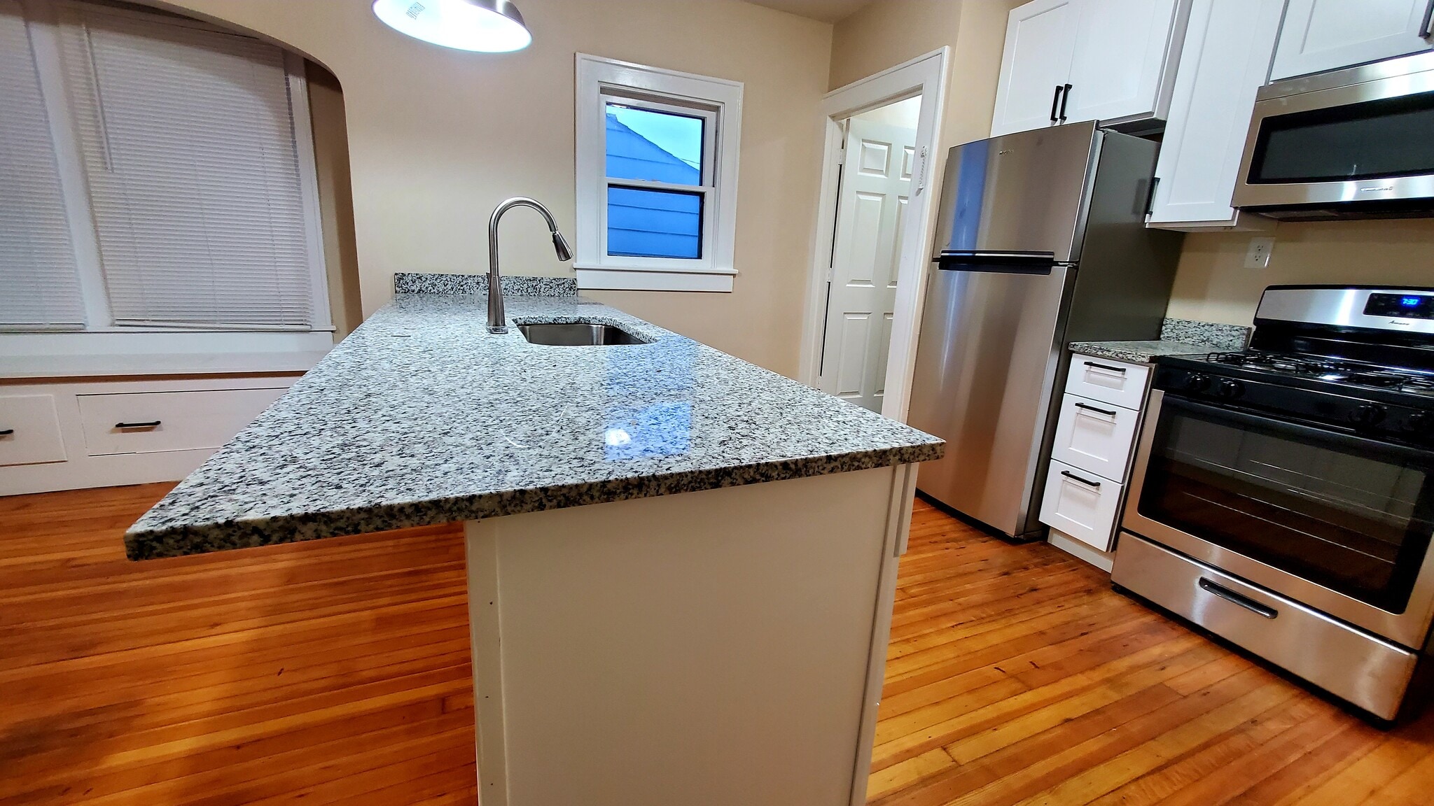 Building Photo - 1825 S East St