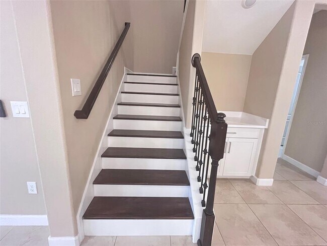 Building Photo - 15150 Evergreen Oak Loop