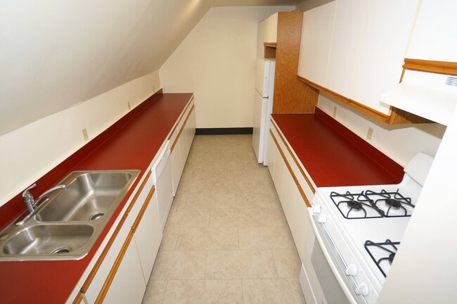 Kitchen - Wellesley Place