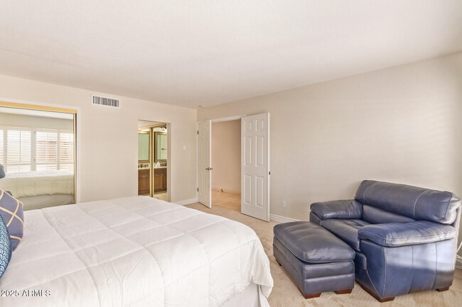 Building Photo - 5443 N 25th St