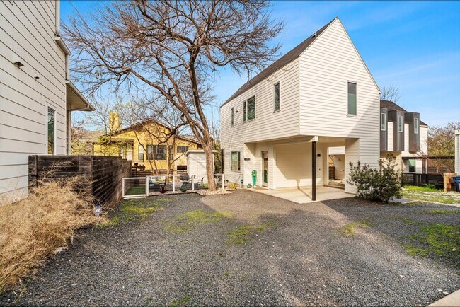 Building Photo - 1608 Ravey St